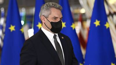Канцлер Австрии Нехаммер назвал крупнейшим в истории пакет санкций ЕС в отношении России