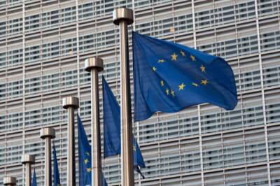 ЕС намерен включить в санкционные списки Путина и Лаврова