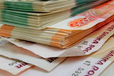 Политолог рассказал, почему не стоит «судорожно» снимать деньги после введения санкций против России
