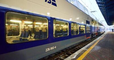 "Укрзалізниця" отменила ряд поездов из соображений безопасности (СПИСОК)