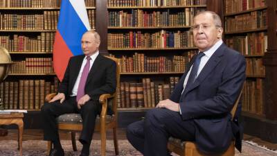В Британии приняли решение ввести санкции против Путина и Лаврова