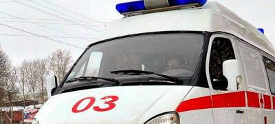 Камаз отбросил иномарку на женщину в Петрозаводске