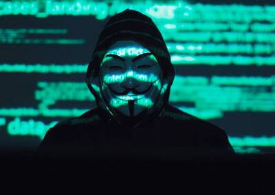 Хакеры Anonymous объявили кибервойну России