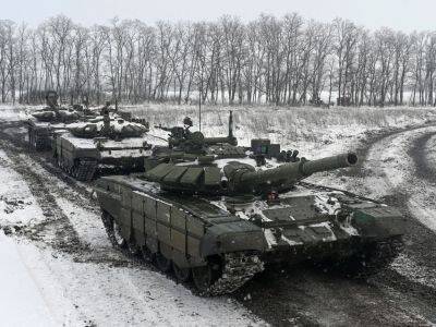 Возле Киева замечена колонна из 100 единиц боевой техники с буквой V