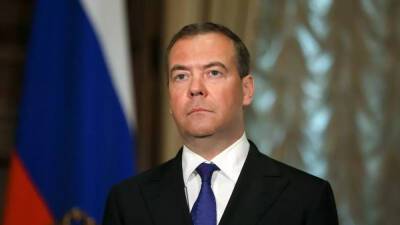 Медведев увидел в приостановке членства в СЕ повод вернуть смертную казнь