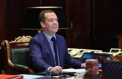 Медведев нашел плюс в исключении России из ЕС - возвращение смертной казни