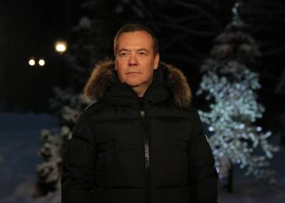 «Неплохой повод»: Медведев предложил вернуть смертную казнь