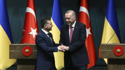Турция закроет Босфор для российских военных кораблей