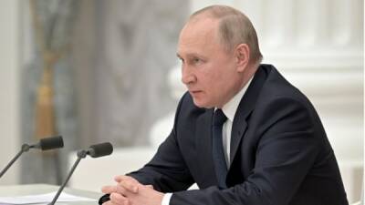 Путин предложил украинским военным “брать власть в свои руки”