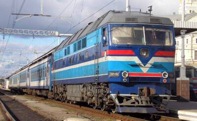 Узбекистанцев будут вывозить с Украины поездами