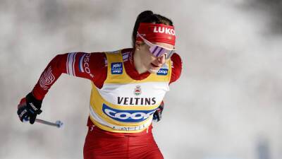 Непряева сообщила, что словенская лыжница Лампич подрезала её в спринте в Лахти