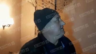 Хозяин пострадавшей квартиры в Донецке показал последствия обстрела