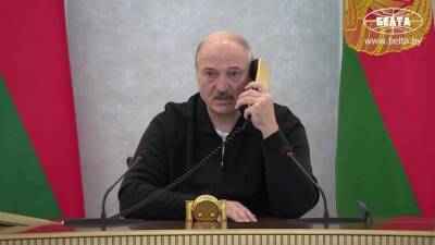 Лукашенко и Макрон проводят телефонный разговор