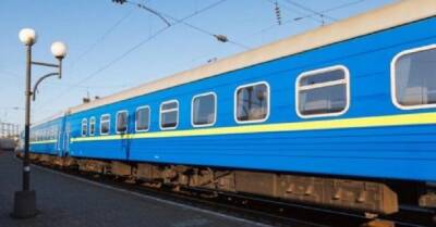 "Укрзалізниця": Эвакуационные поезда перевозят пассажиров бесплатно