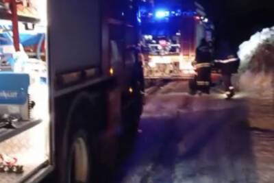 В Оренбурге на пожаре в бараках погибли два человека