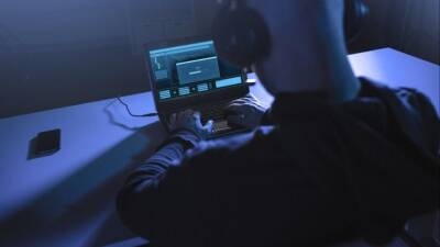 Российские интернет-порталы подвергаются мощным кибератакам - 5-tv.ru