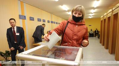 Мнение: для белорусов референдум - сегодня самое главное событие