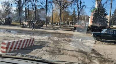 Под Сумами танки оккупантов расстреляли автобус с гражданскими