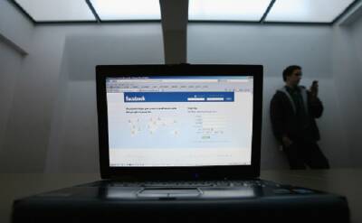 Роскомнадзор объявил о частичном ограничении доступа к Facebook
