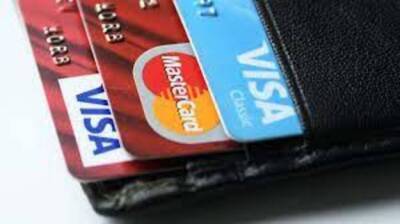 НБУ требует от Visa и MasterCard остановить обслуживание карт российских банков