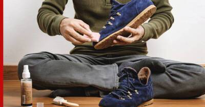 Бережно и безопасно: как правильно почистить замшевую обувь