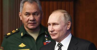Путин приказал перевести в режим особого дежурства силы сдерживания - в них входит ядерное оружие
