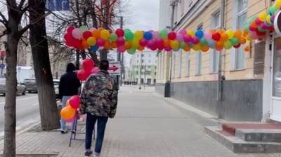 В центре Воронежа появилась ещё одна «кричащая» стремянка с рупором