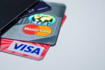 Банковские карты Visa и Mastercard без перебоев работают в России