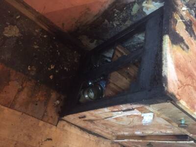 В Астрахани неадекватный ухажер устроил поджог в многоквартирном доме