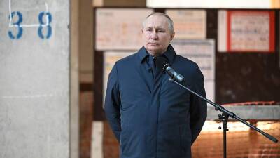 Путин назвал важным для РФ строительство Национального космического центра