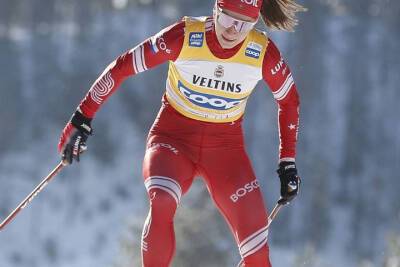 Наталья Непряева стала серебряной медалисткой Кубка мира по лыжным гонкам