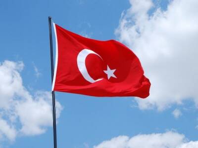 Турция закрыла пролив Босфор для кораблей РФ