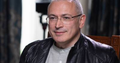 Российский оппозиционер Ходорковский призвал "выходить на улицу"