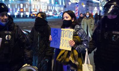 В России в ходе акций протеста против «спецоперации» в Украине задержали более 2000 человек