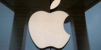 Пользователи устройств Apple могут спать спокойно: их «яблоки» не станут «кирпичами»…