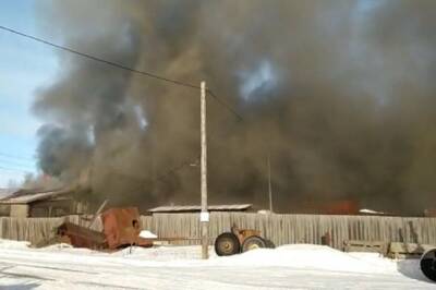 В Хабаровском крае горело здание частного предпринимателя