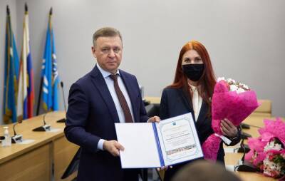 Волонтеров "Совы" наградили в Южно-Сахалинске