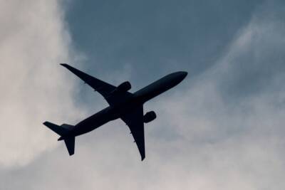 Три летевших в Екатеринбург самолета из-за тумана ушли в Челябинск