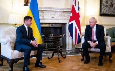 Джонсон и Зеленский обсудили поставки оружия Украине
