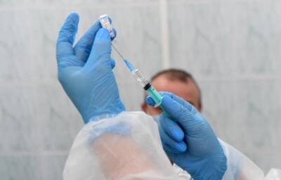 В Тверской области против коронавируса вакцинировались более 671 тысячи человек