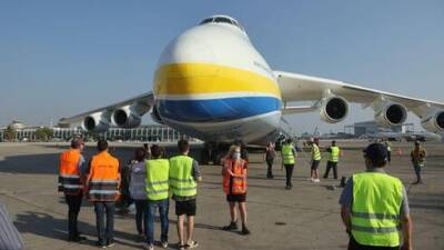 Украинский самолет-гигант "Мрия" унитожен российской армией под Киевом