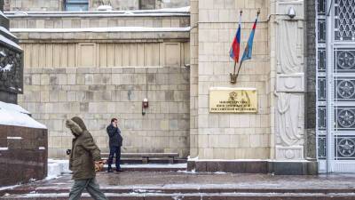 Замглавы МИД: Россия не планирует отзывать послов из европейских стран