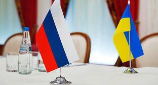 Политологи разъяснили подоплеку встречи делегаций России и Украины