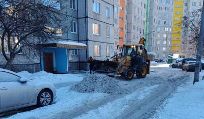 Руслан Кухарук - Мэр Тюмени поручил усилить уборку снега и льда с дорог и крыш - nashgorod.ru - Тюмень