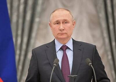 Путин поручил обеспечить сохранение кредитных ставок в договорах