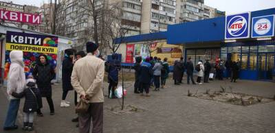 Ситуація у супермаркетах України: АТБ вводить обмеження, Сільпо шукає волонтерів