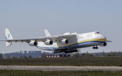 Уничтожен крупнейший транспортный самолет Ан-225 «Мрия»