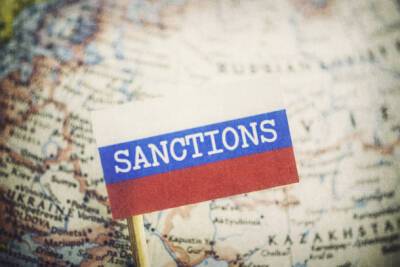 Британия введет целевые санкции против российских олигархов