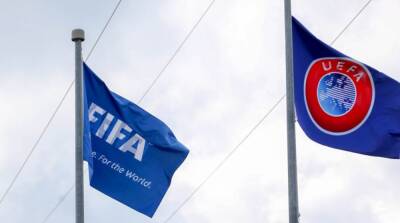 ФИФА и УЕФА отстранили российские клубы и сборные от участия во всех соревнованиях