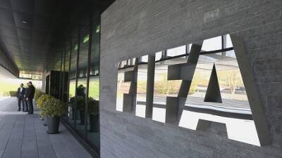 По решению FIFA и UEFA сборная РФ и российские клубы отстранены от участия во всех турнирах